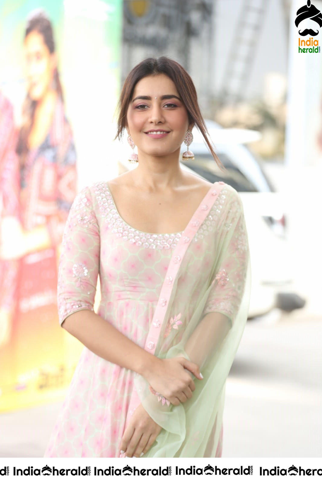 Raashi Khanna Looking Angelic in White Set 1