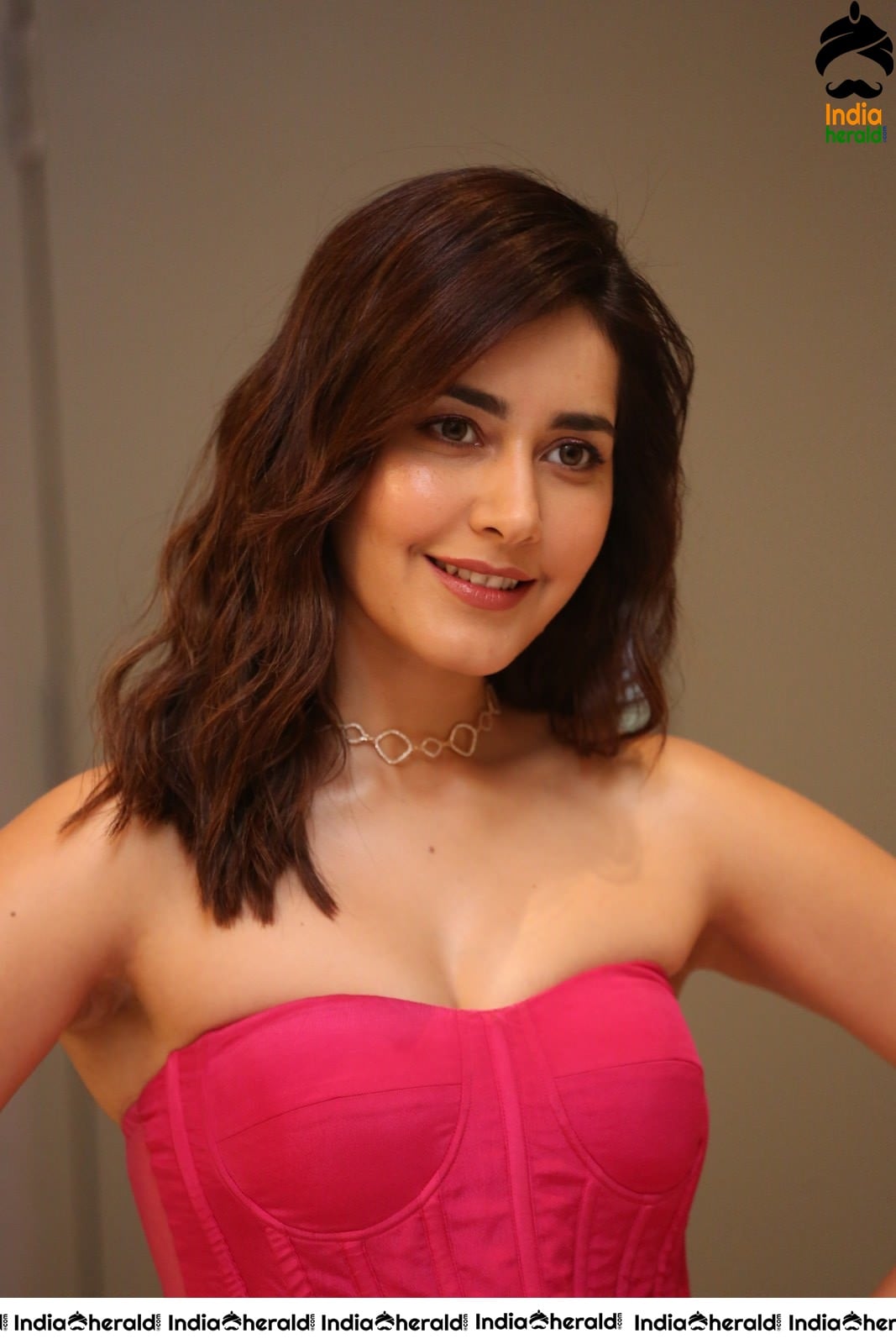 Raashi Khanna Looking Like a Barbie Doll Set 2