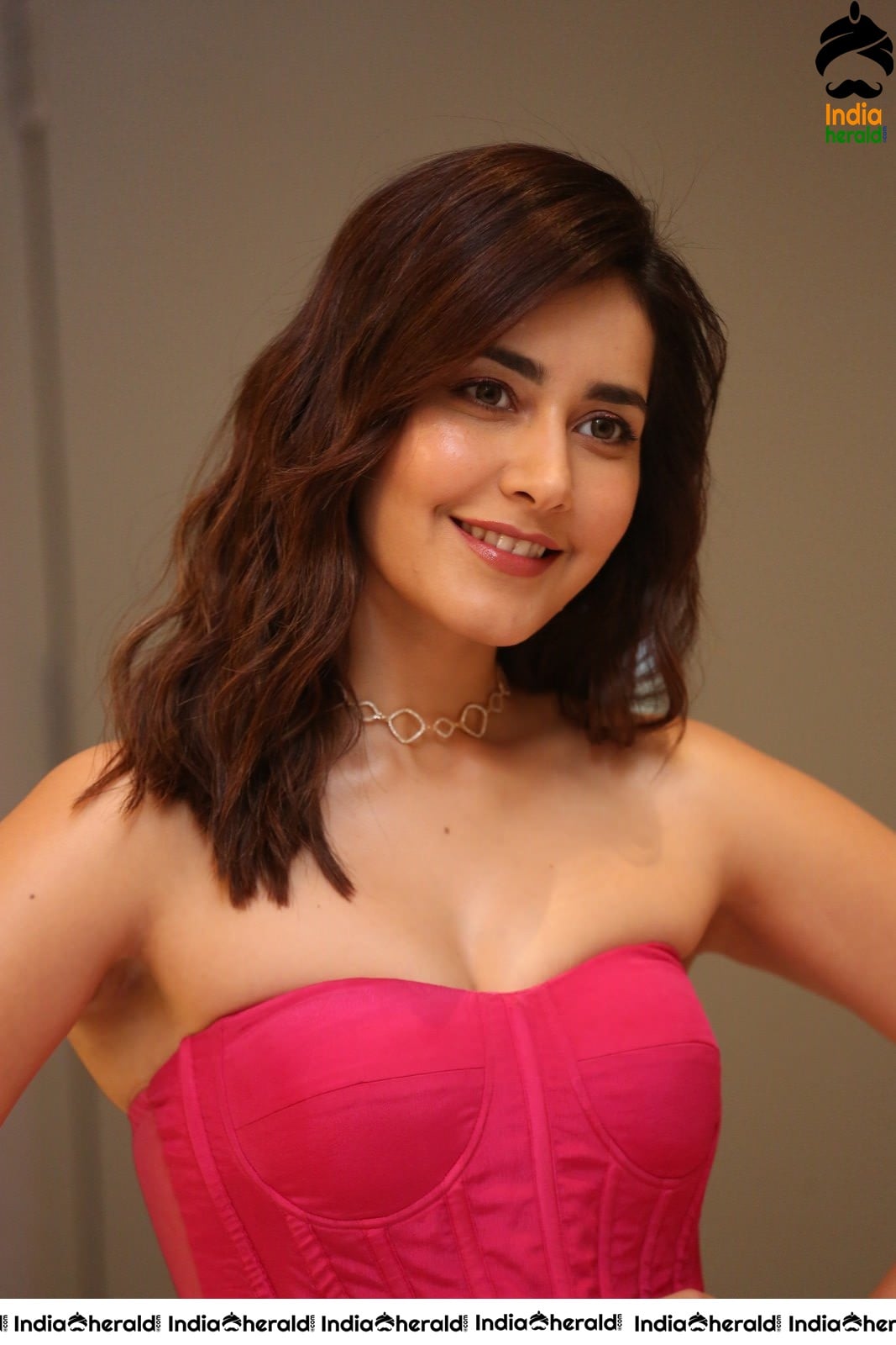 Raashi Khanna Looking Like a Barbie Doll Set 2
