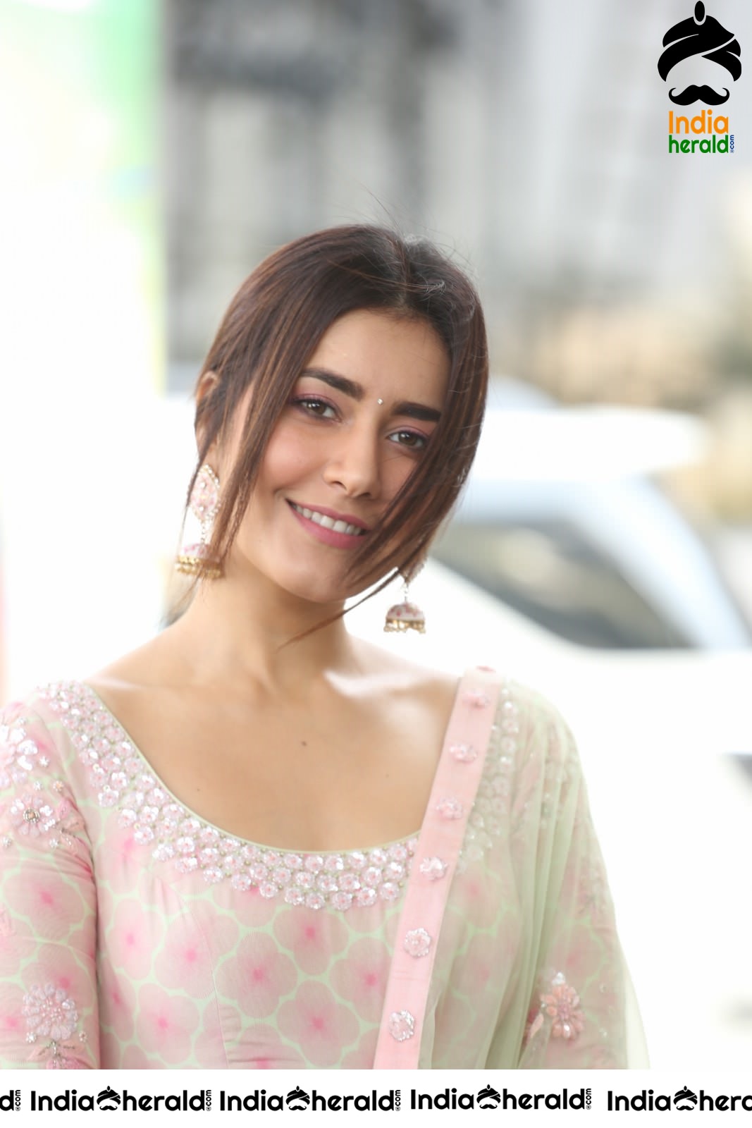 Raashi Khanna Looking like an Angel in this Light Color Dress Set 2