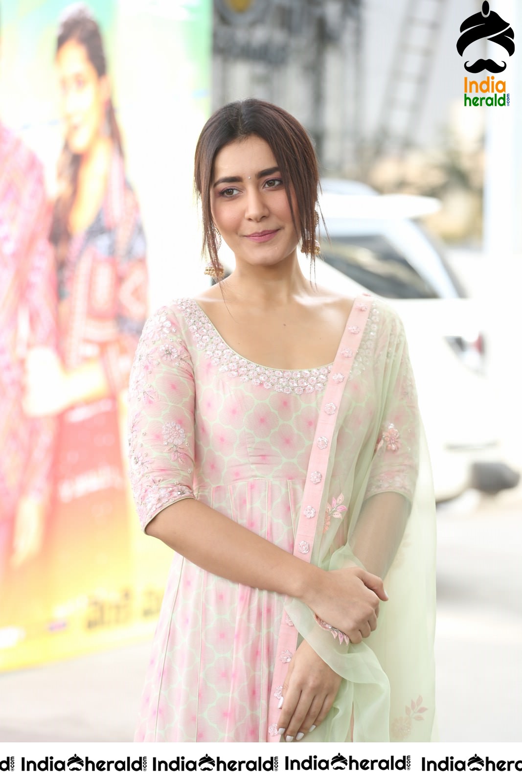 Raashi Khanna Looking like an Angel in this Light Color Dress Set 2