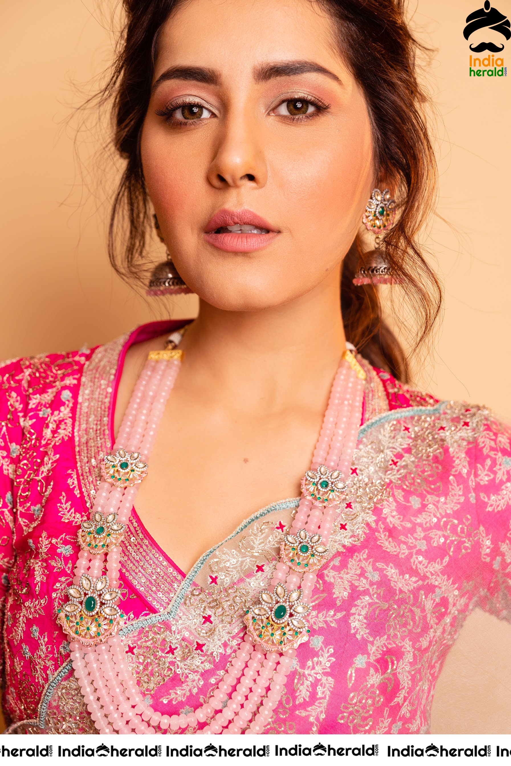 Raashi Khanna Looking Sexy And Hot In Latest Transparent Saree Photoshoot Set 2