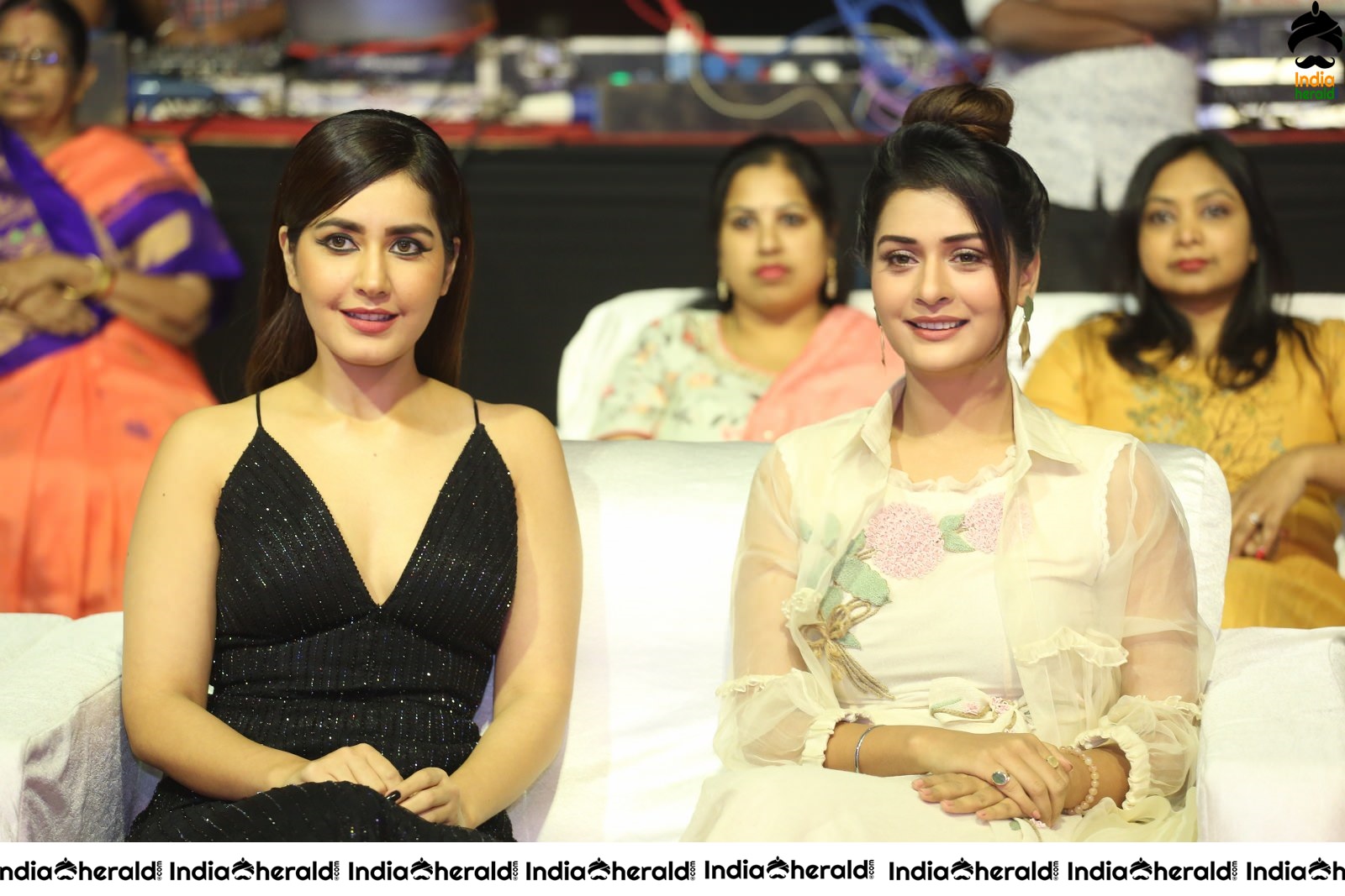 Raashi Khanna Slaying it in Black and she is all smiles Set 2
