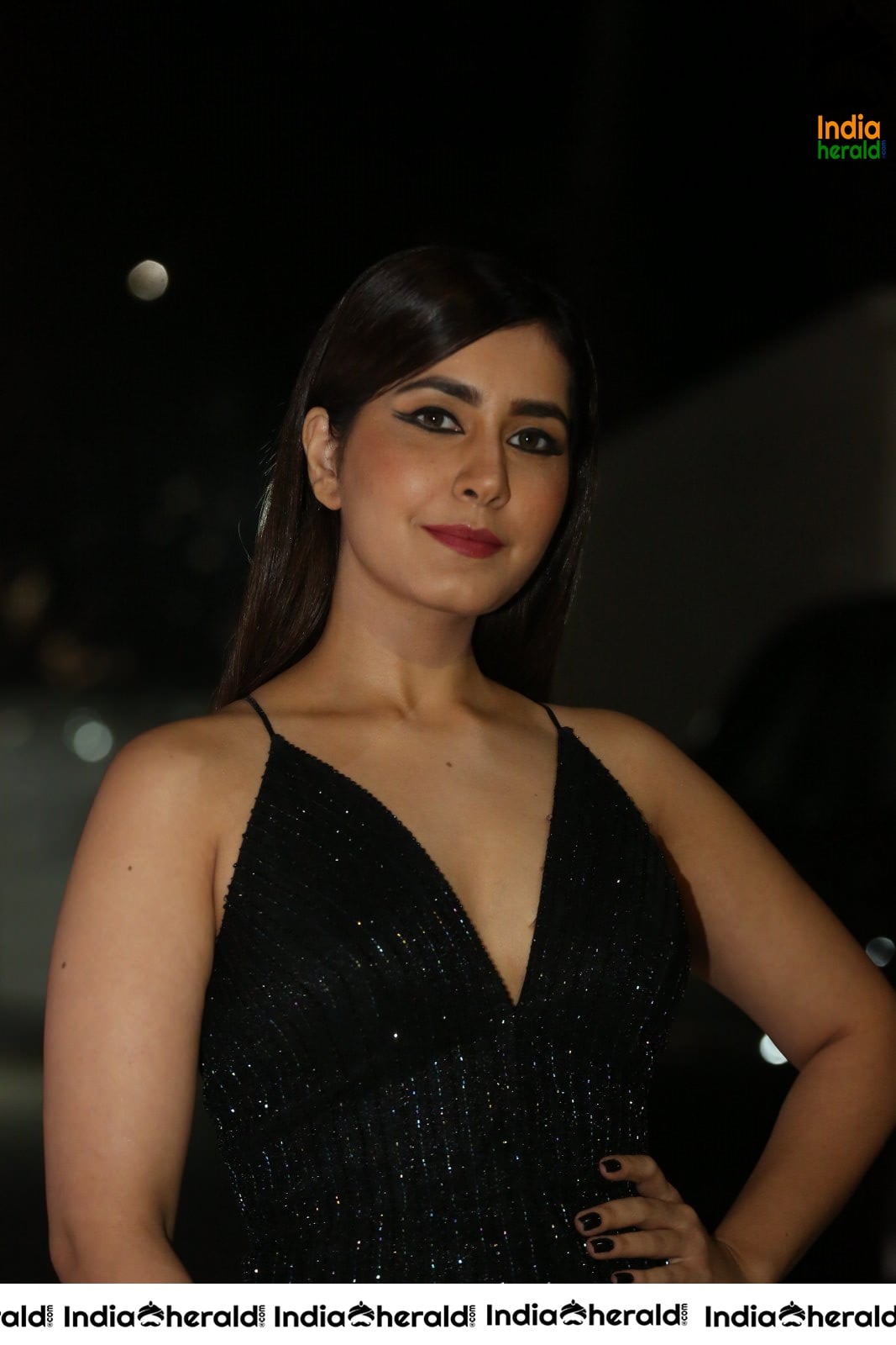 Raashi Khanna Slaying it in Black Set 1