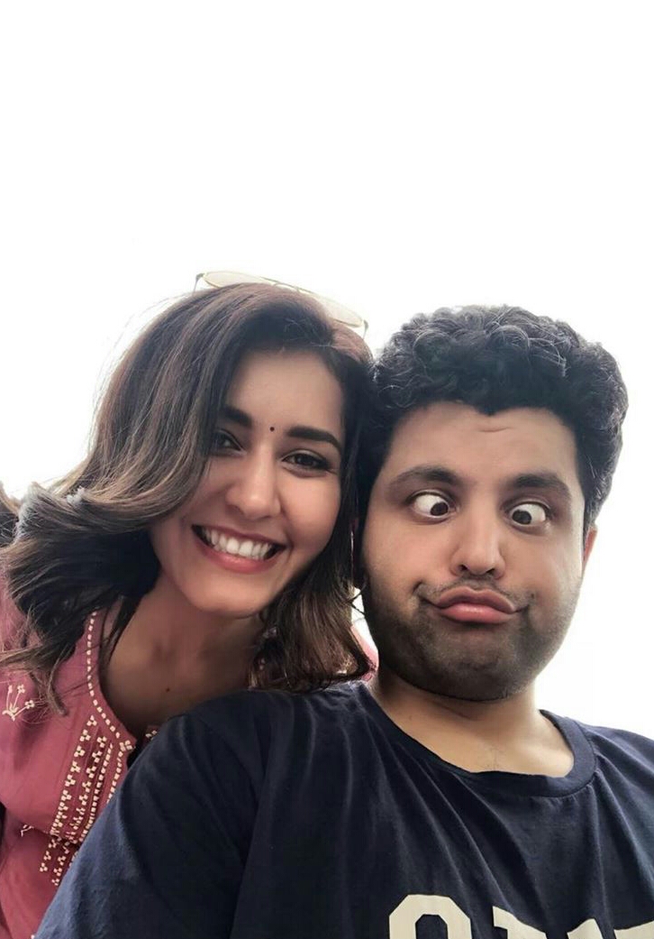 Raashi Khanna With Her Brother And His Kids At The Shooting Spot