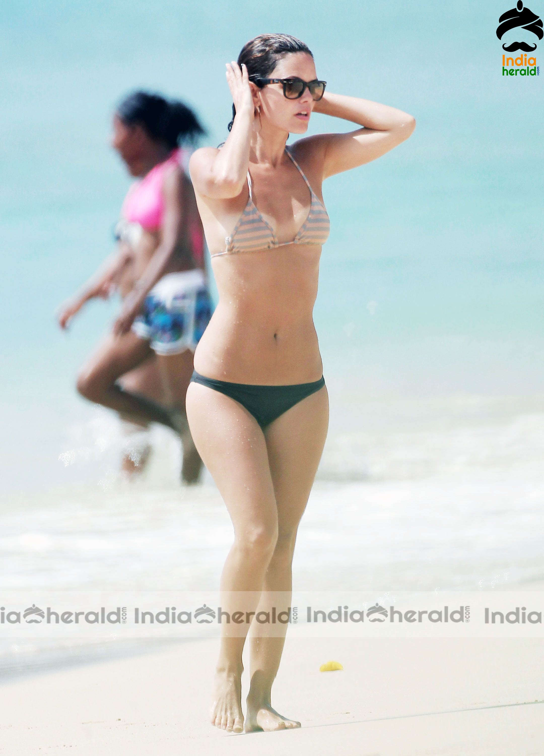 Rachel Bilson Wearing a bikini and Enjoying in Yacht at Barbados Set 2