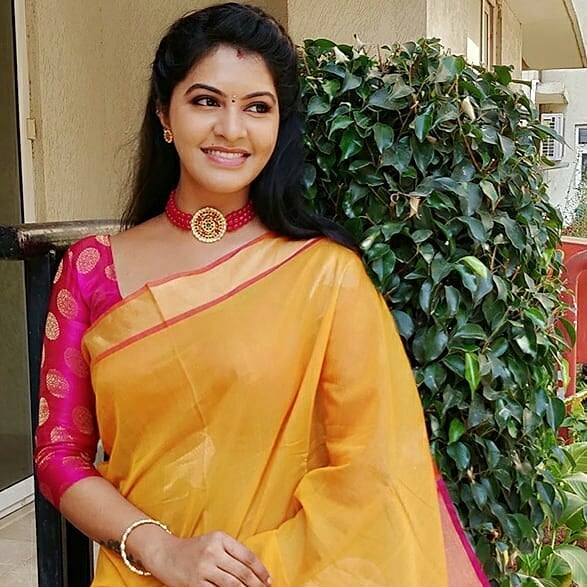 Rachitha Looks Gorgeous In Traditional Dress