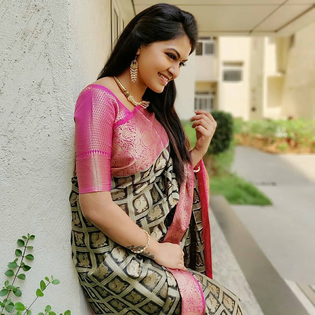 Rachitha Looks Gorgeous In Traditional Dress