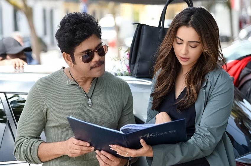 Rakul Preet And Nagarjuna Hot Stills From Manmadhudu 2 Movie