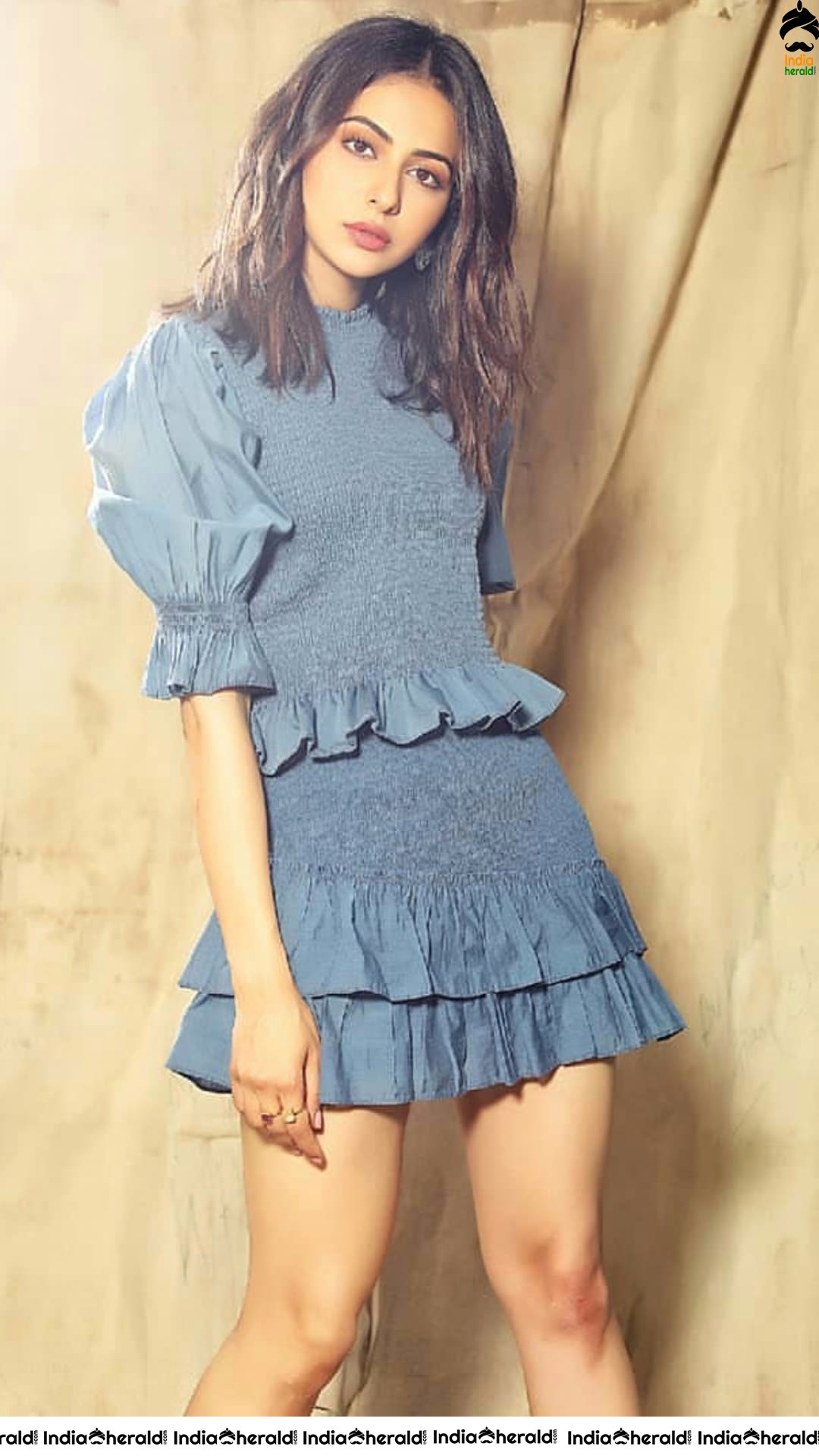 Rakul Preet Latest Hot Thighs and Cleavage Teasing Photos