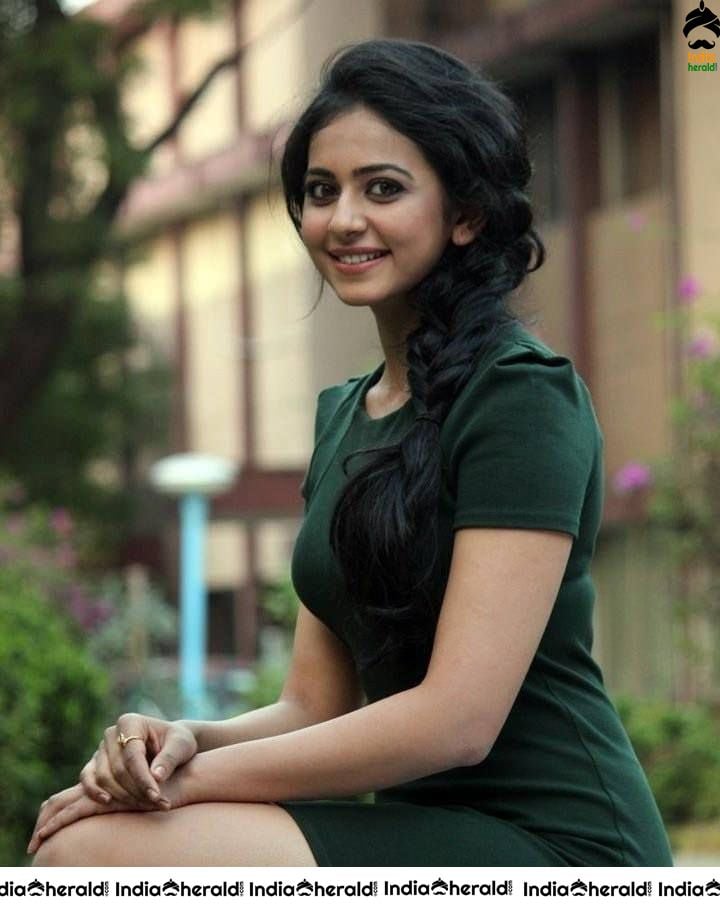 Rakul Preet Ravishing Hot Photos Collection Set 3