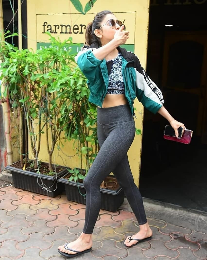 Rakul Preet Spotted Outside In Farmers Cafe
