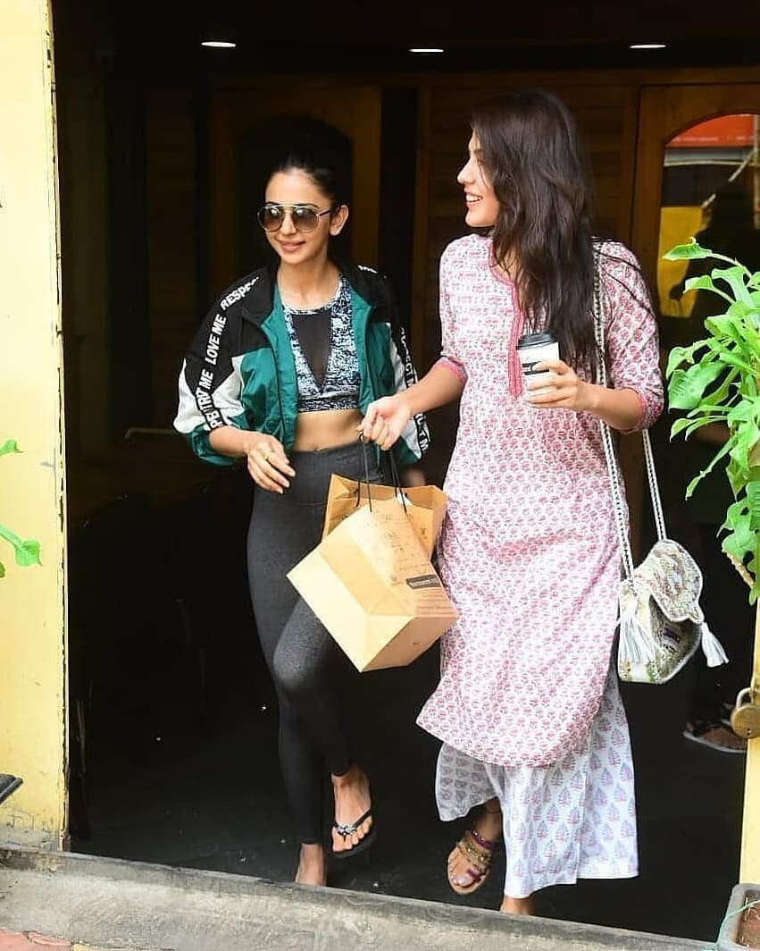 Rakul Preet Spotted Outside In Farmers Cafe