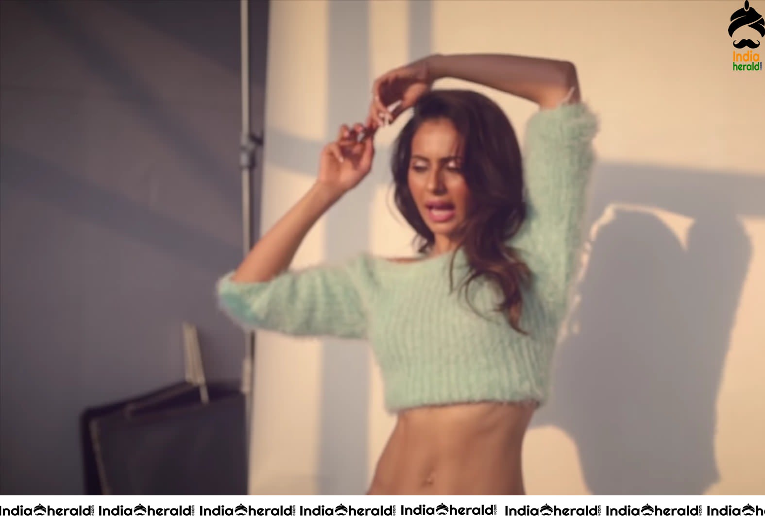 Rakul Preet Unseen Hottest Exposing Photoshoot Stills Set 4