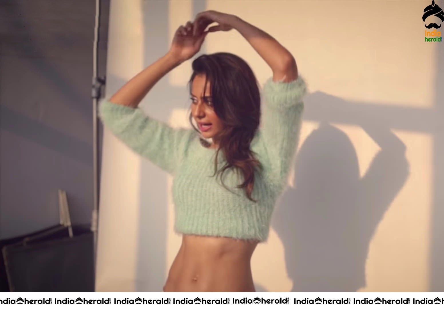 Rakul Preet Unseen Hottest Exposing Photoshoot Stills Set 4