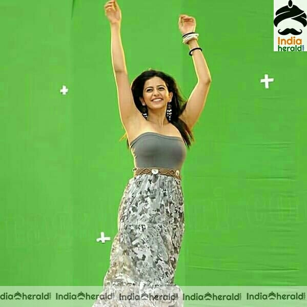 Rakulpreet Cute Vintage Clicks