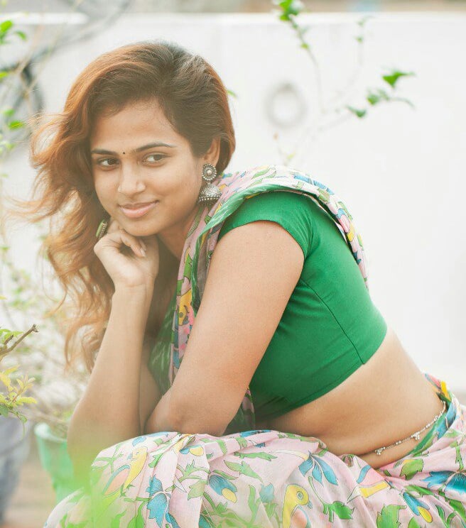 Ramya Pandian Latest Hot Seducing Stills In Saree