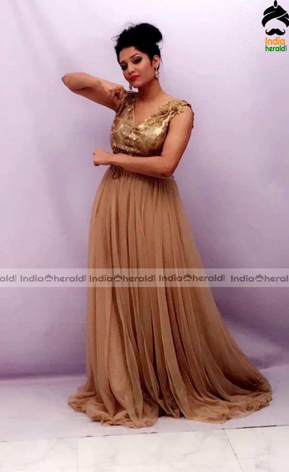 Rare and Unseen Photos of Ritika Singh Set 2