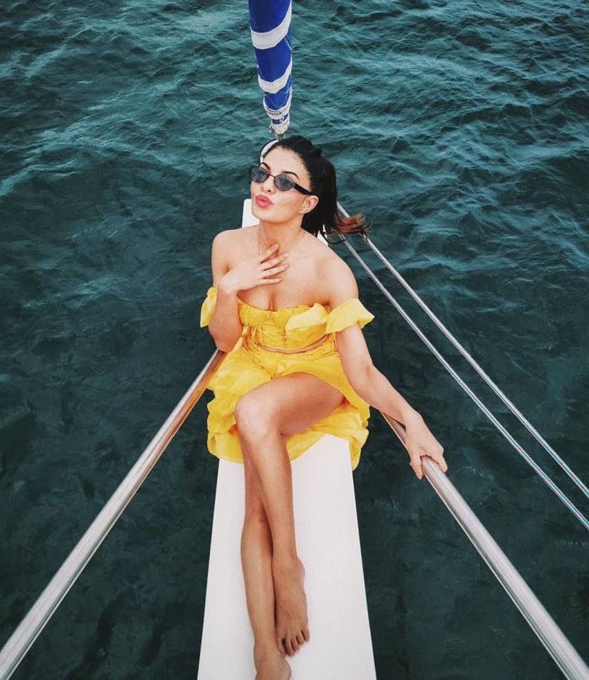 Rare Hot Photos From Jacqueline Fernandez Vacation Spots