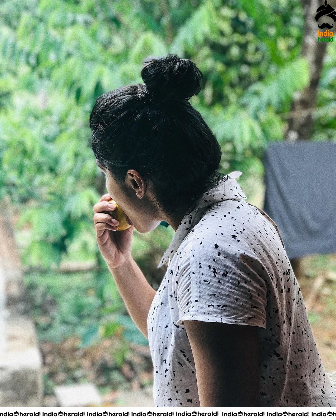 Rare Unseen BTS Photos of Nivetha Thomas Set 3