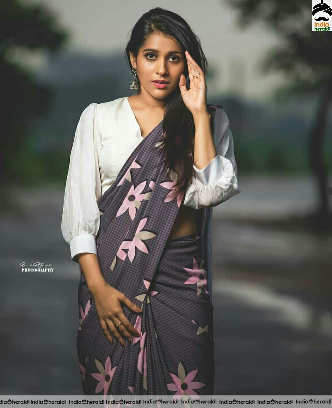 Rashmi Gautam Latest Saree Stills