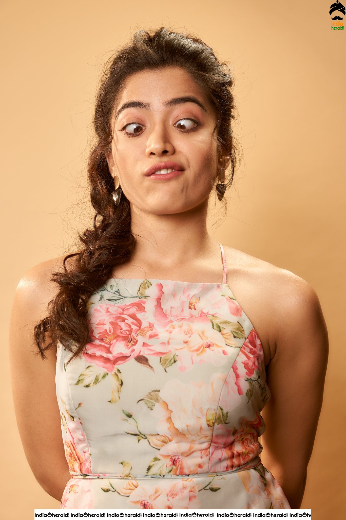 Rashmika Mandanna Cute and Adorable Expressions in this latest Photoshoot Set 2