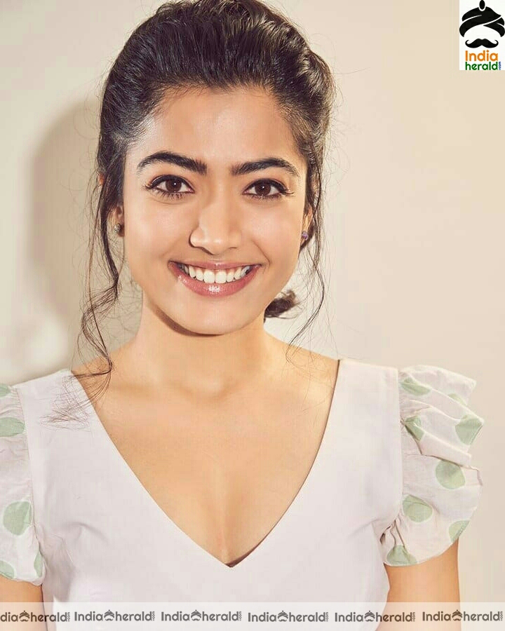 Rashmika Mandanna Cute Latest Stills
