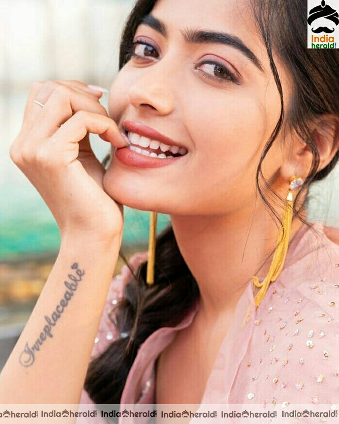 Rashmika Mandanna Cute Latest Stills