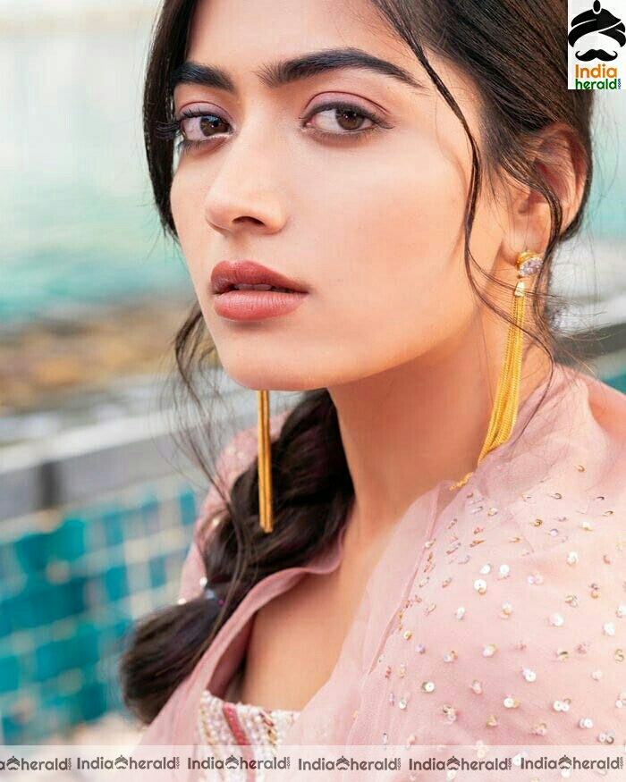 Rashmika Mandanna Cute Latest Stills