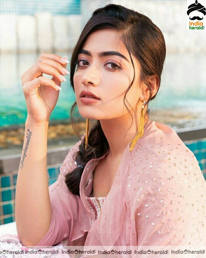Rashmika Mandanna Cute Latest Stills