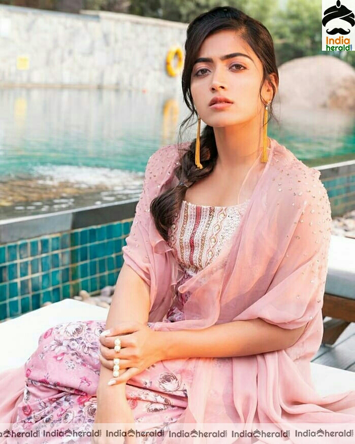 Rashmika Mandanna Cute Latest Stills