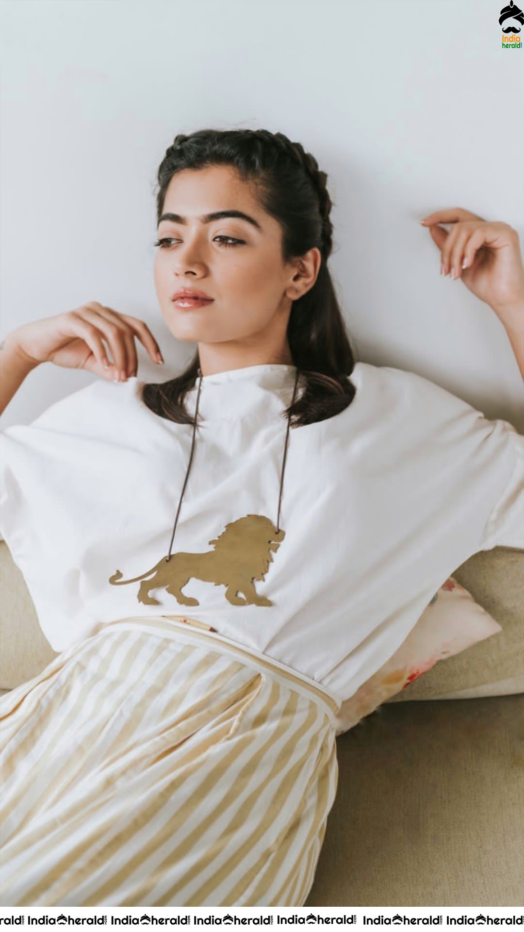 Rashmika Mandanna Cute Mesmerizing Photoshoot Pics Set 1