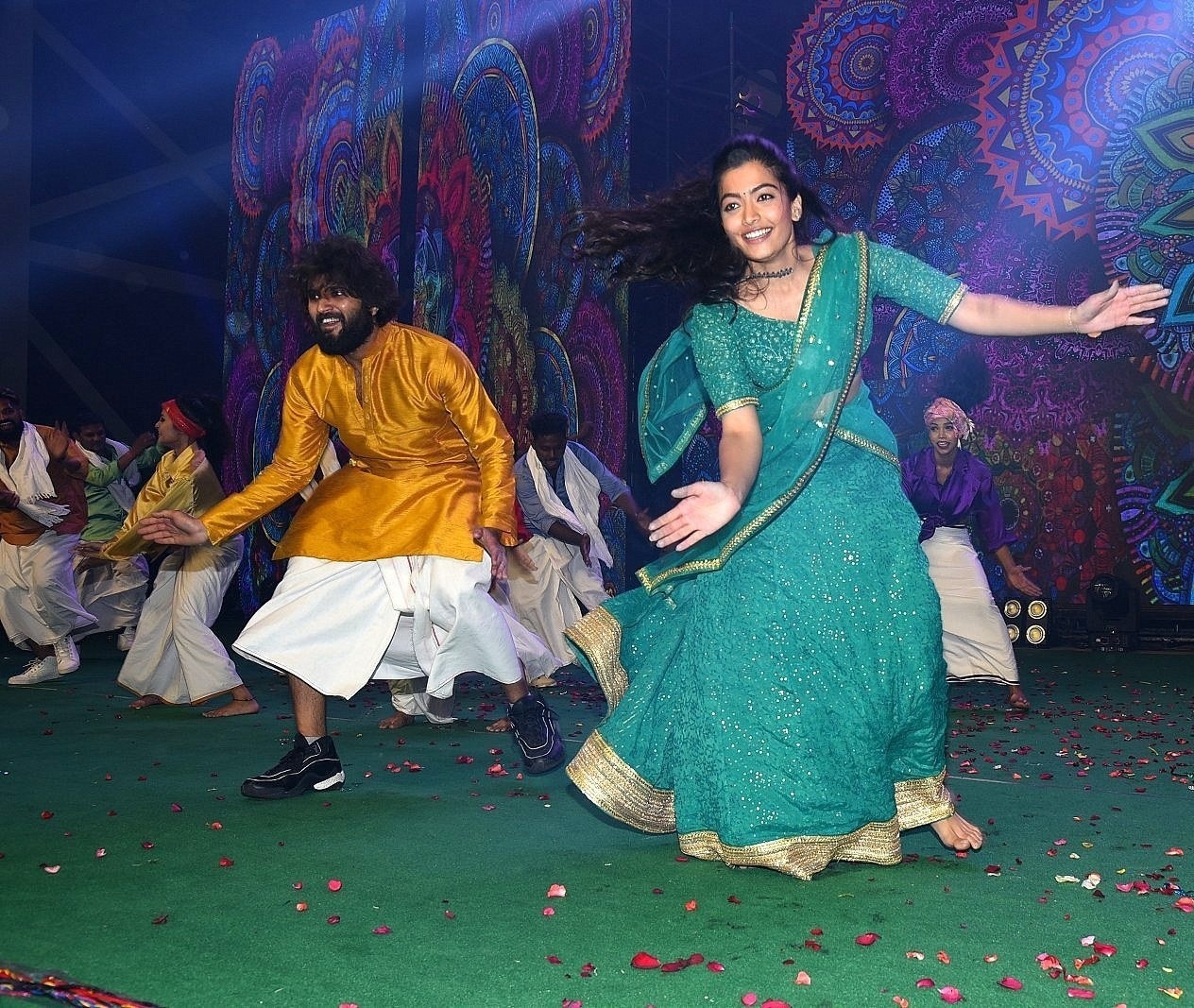 Rashmika Mandanna Hot On Stage Set 2