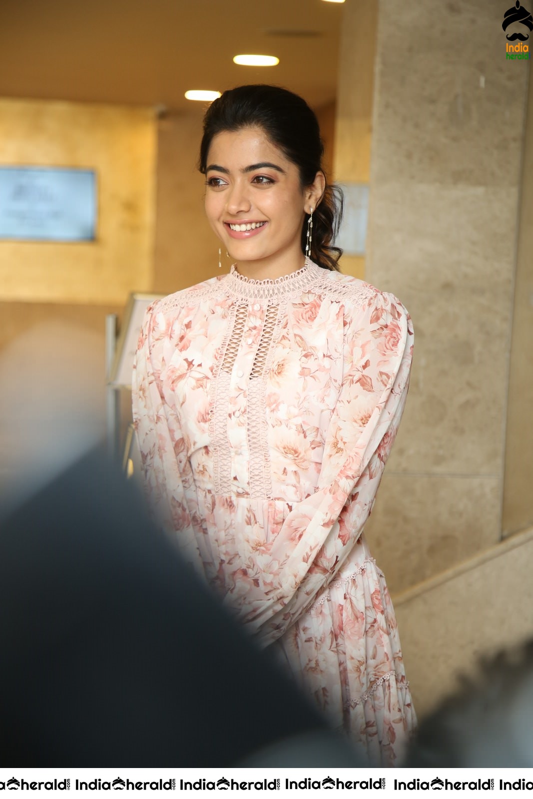 Rashmika Mandanna is just too pretty to handle in these photos