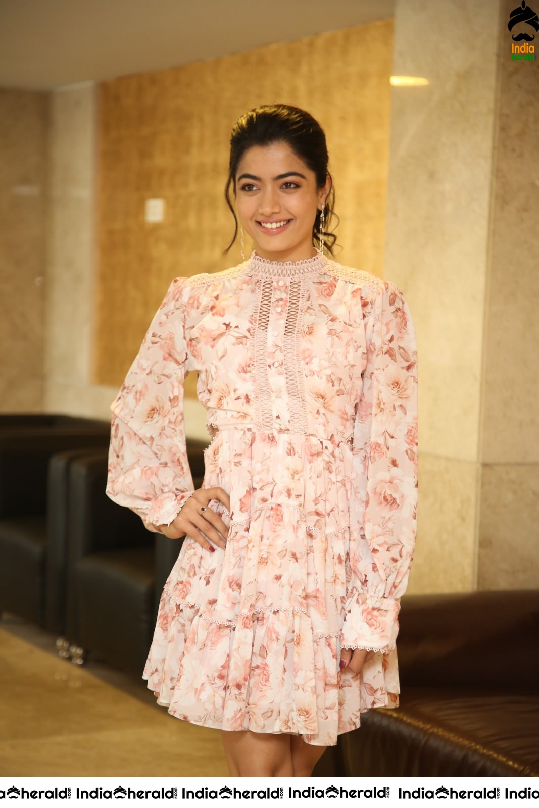 Rashmika Mandanna is just too pretty to handle in these photos