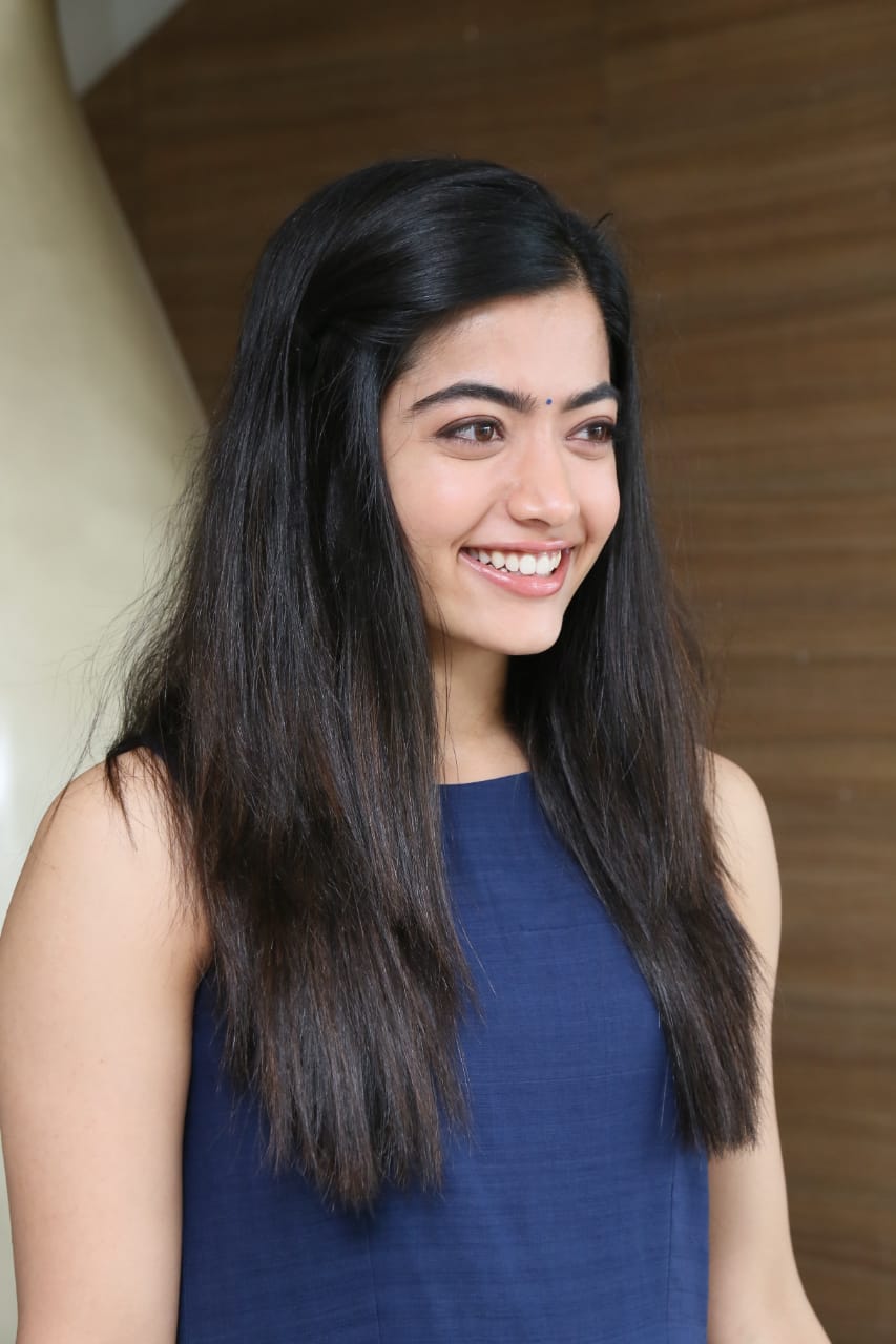 Rashmika Mandanna Latest Cute Photoshoot Set 1