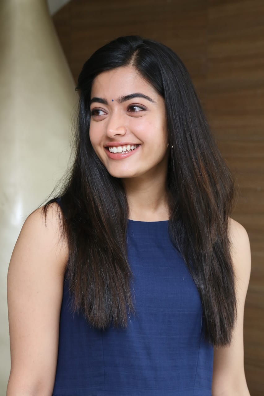 Rashmika Mandanna Latest Cute Photoshoot Set 1