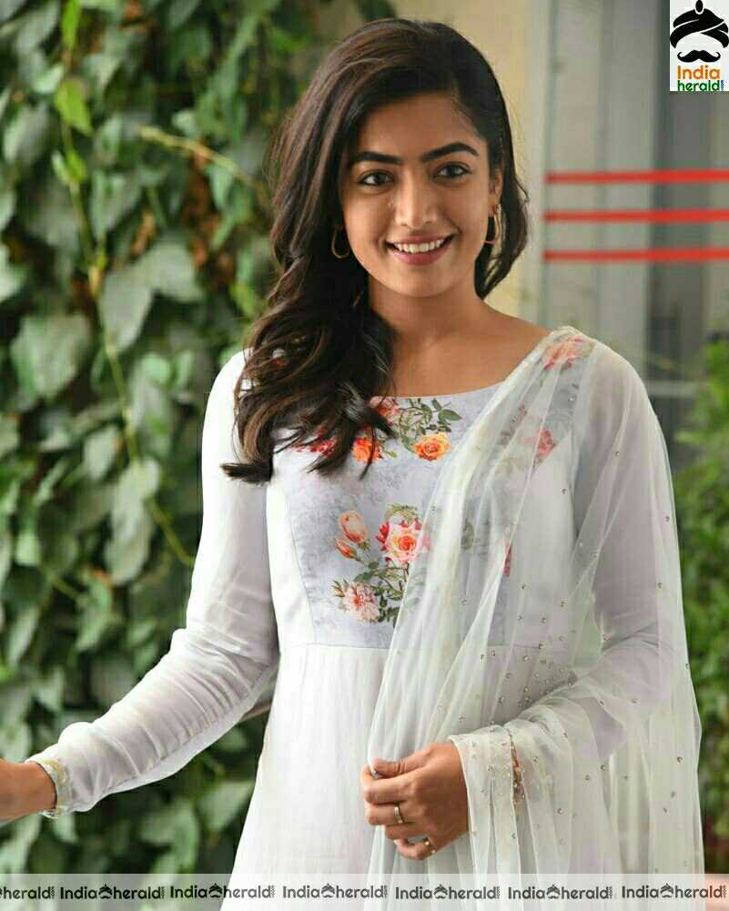 Rashmika Mandanna Latest Hot and Cute Photo Stills
