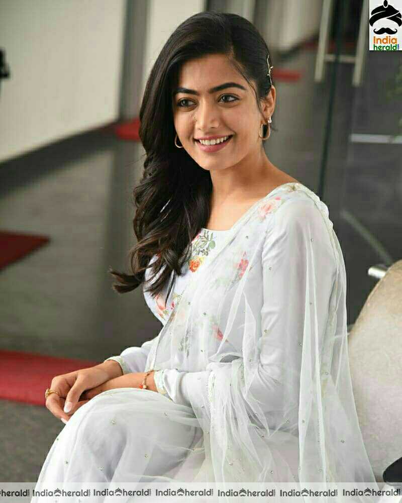 Rashmika Mandanna Latest Hot and Cute Photo Stills