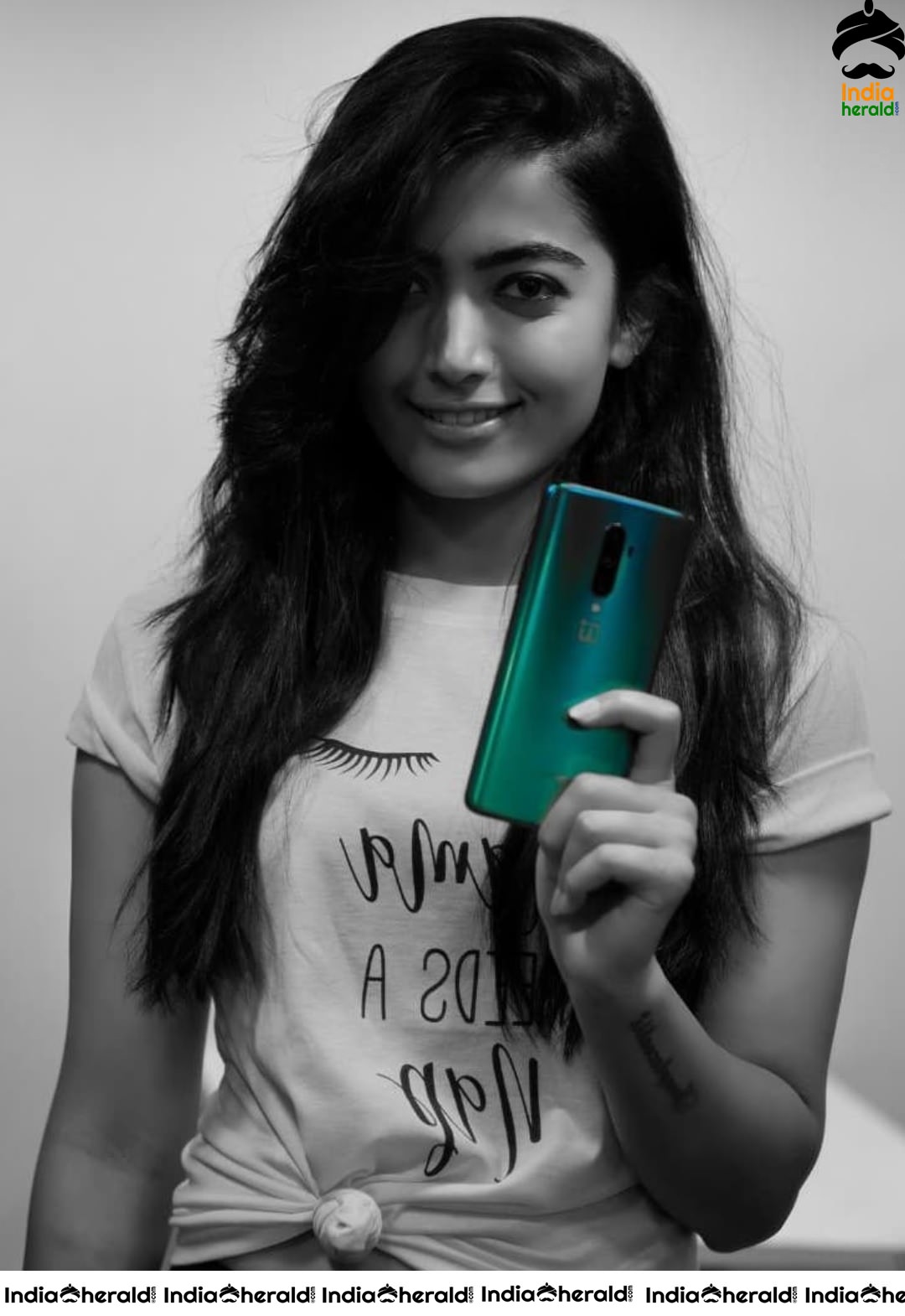 Rashmika Mandanna Latest Hot Photos for Mobile Ad