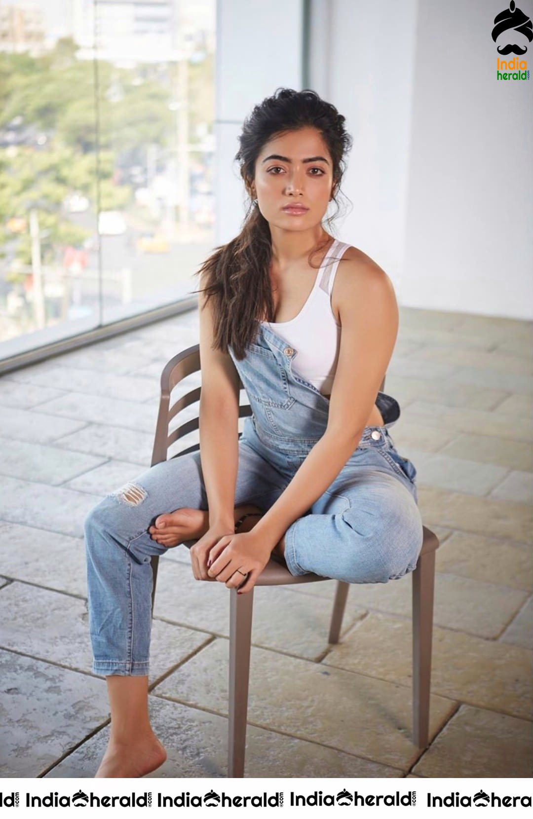 Rashmika Mandanna Latest Seducing Photoshoot