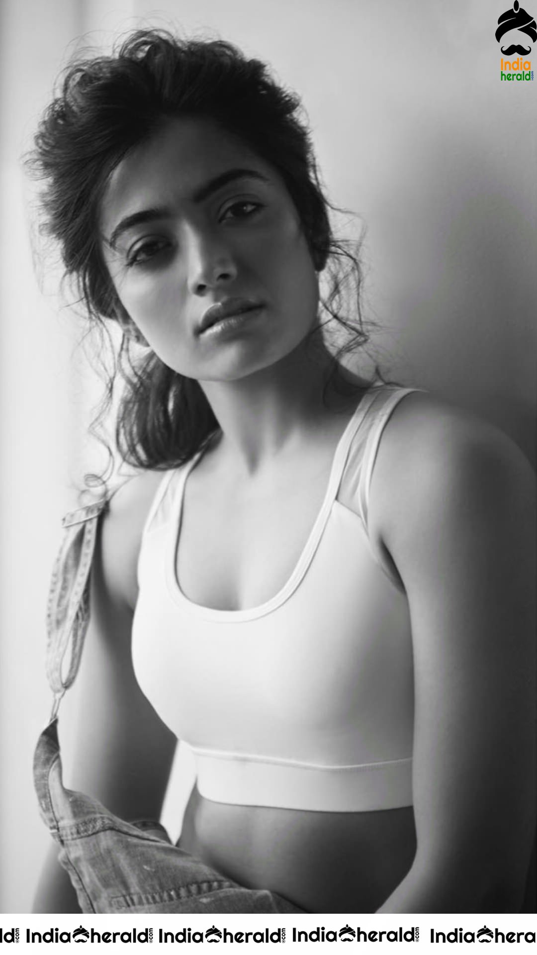 Rashmika Mandanna Latest Seducing Photoshoot