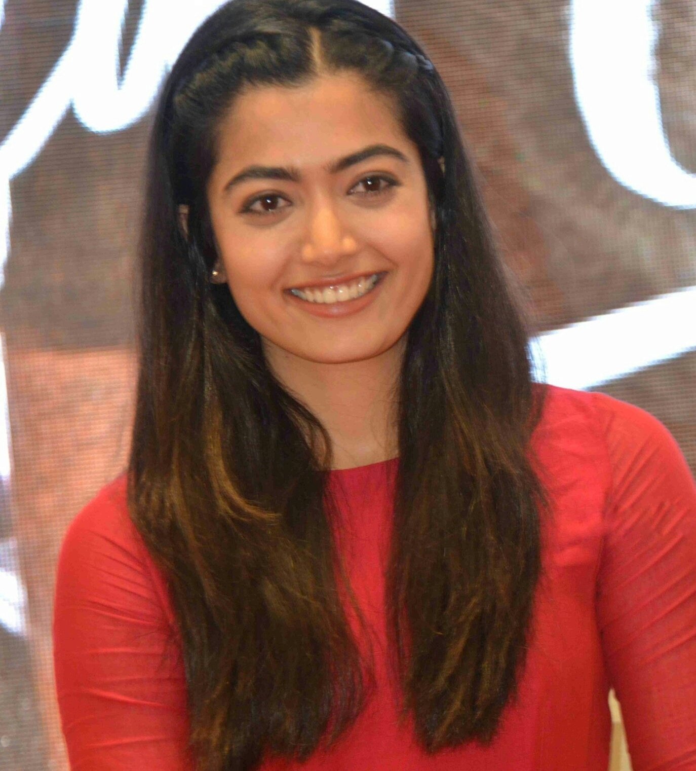 Rashmika Mandanna Red Hot During Press Meet Of Dear Comrade