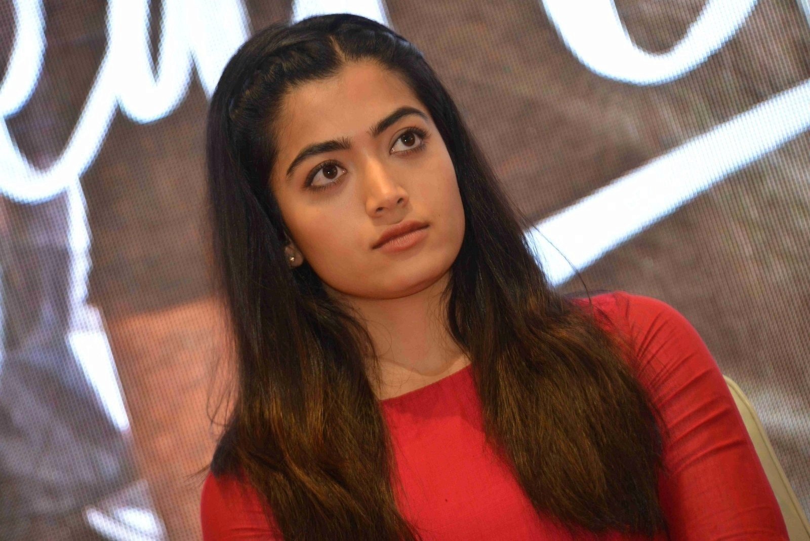 Rashmika Mandanna Red Hot During Press Meet Of Dear Comrade