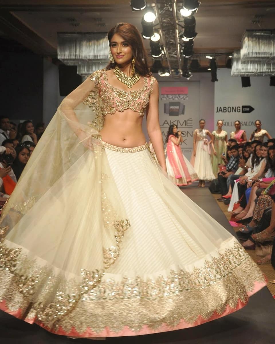 Raunchy Ileana Smoking Hot Photo Stills At Lakme Fashion Week