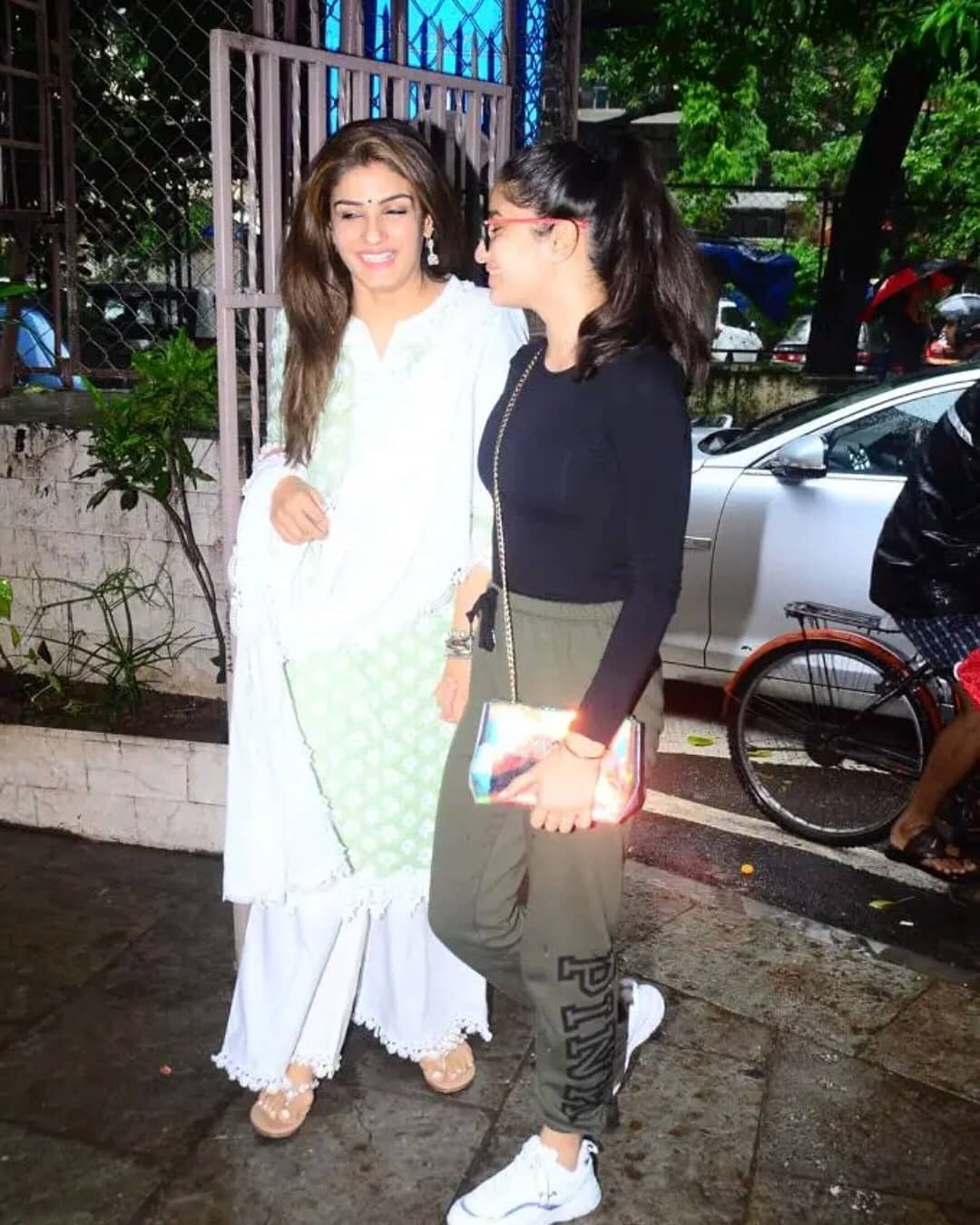 Raveena Tandon Ravishing In Traditional Chudi