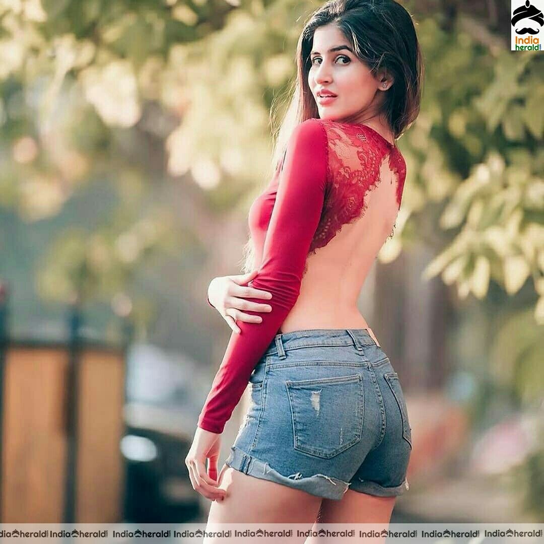 Red hot photos of Sakshi Malik