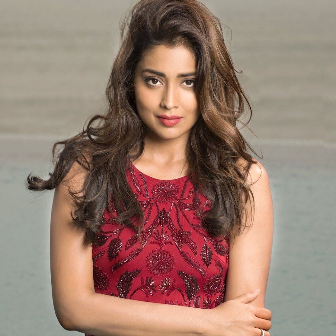 Red Hot Shriya Getting Wet At The Beach