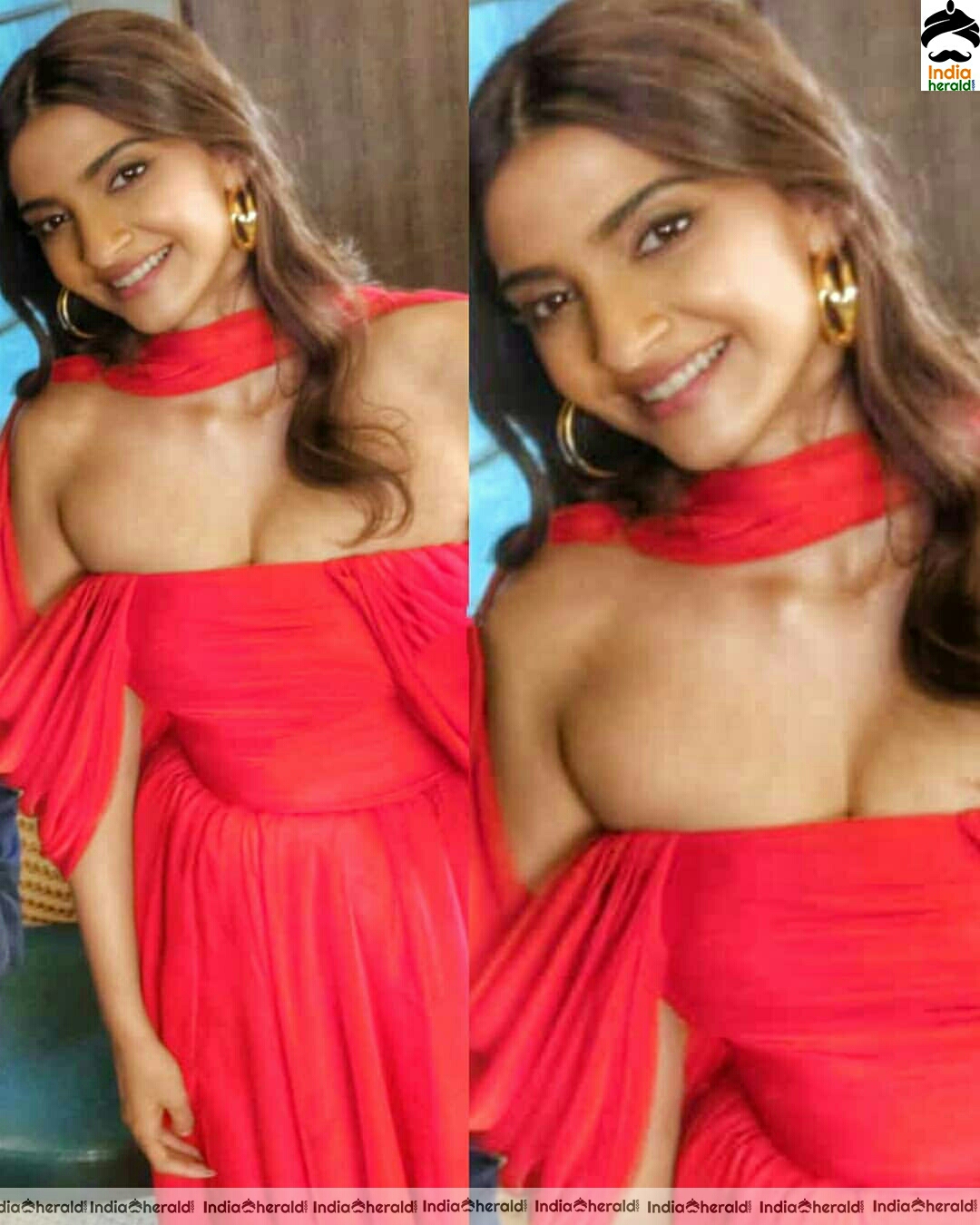 Red Hot Sonam Showing Big Cleavage Stills