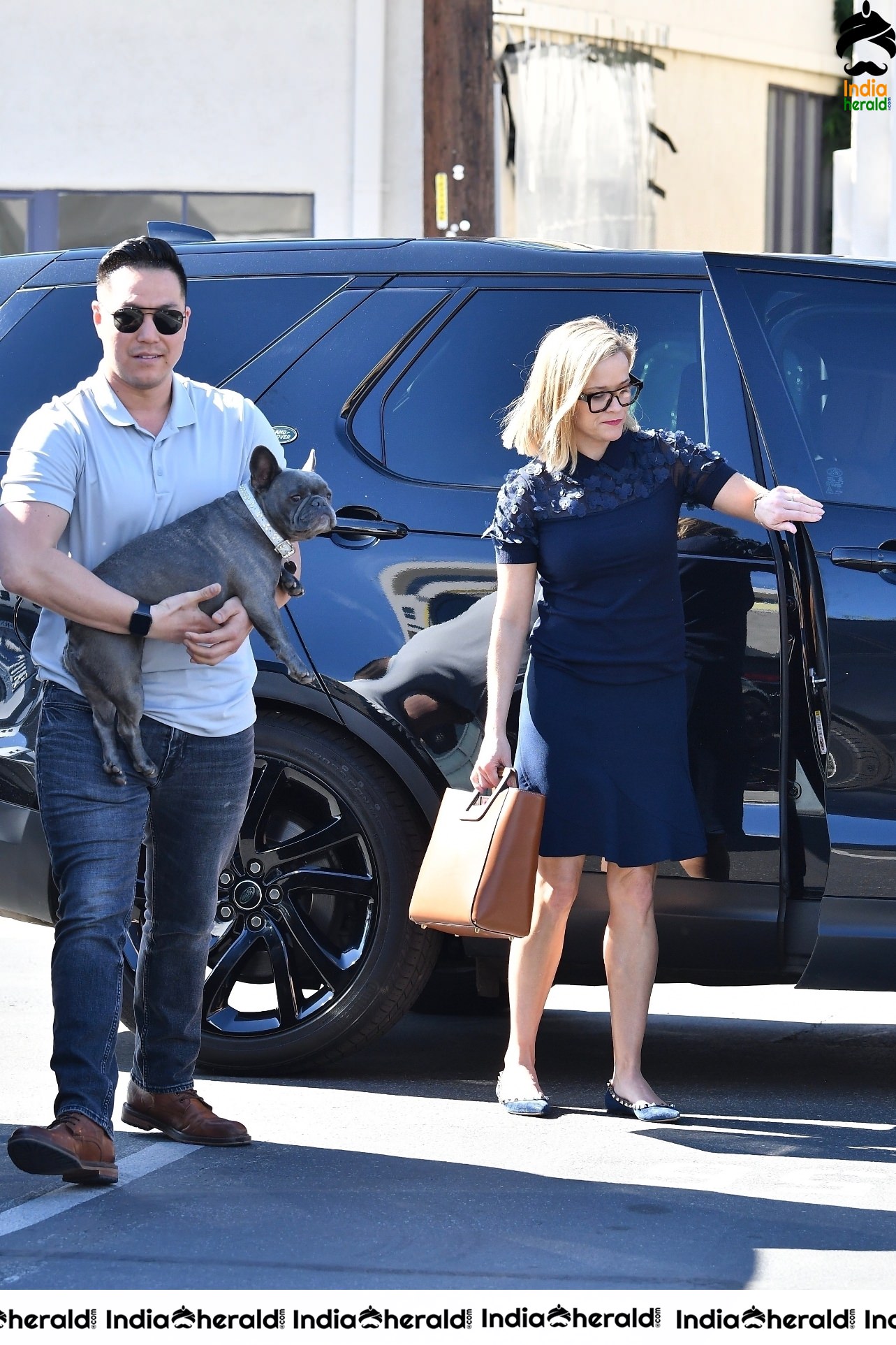 Reese Witherspoon caught by Paparazzi while out in Brentwood CA Set 2